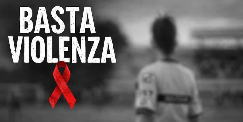 Aggressione shock all'arbitro donna di 17 anni. L'Aia: "Superato ogni limite di civilt&agrave; sportiva e umana"&nbsp;