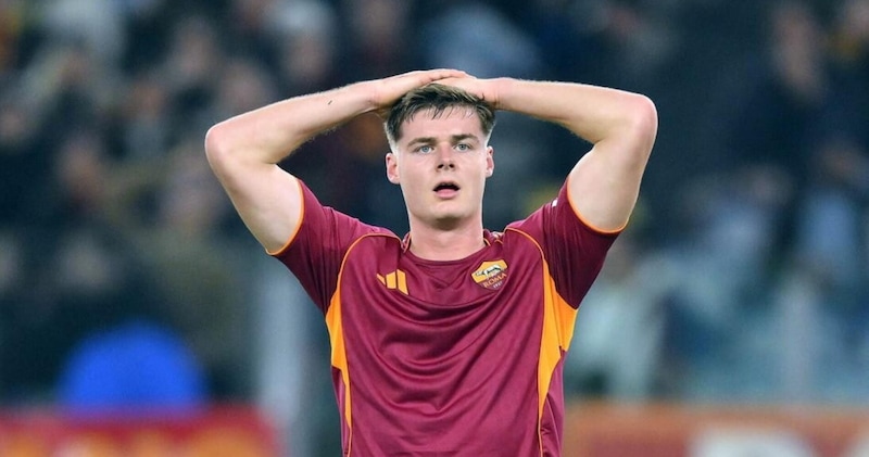 Roma, non c'è pace per Ferguson: di nuovo in Inghilterra per visite mediche 4 Roma, non c'è pace per Ferguson: di nuovo in Inghilterra per visite mediche