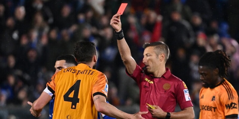 Chivu squalificato, rosso a Wesley e ricorso Roma respinto: le decisioni del Giudice Sportivo 1 Chivu squalificato, rosso a Wesley e ricorso Roma respinto: le decisioni del Giudice Sportivo