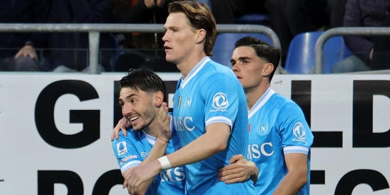 Ci pensa McTominay, Conte sorride e il Napoli mette la feccia al Milan 2 Ci pensa McTominay, Conte sorride e il Napoli mette la feccia al Milan