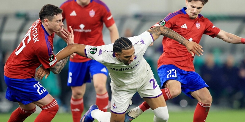 La Fiorentina soffre ma Ndour e Pongracic regalano la qualificazione ai quarti di Conference