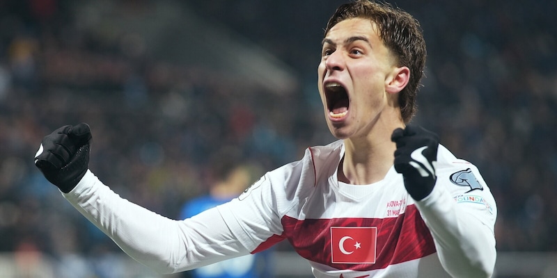 Yildiz ai mondiali con la Turchia, fuori Zhegrova. Vola anche la Svezia con Gyokeres 2 Yildiz ai mondiali con la Turchia, fuori Zhegrova. Vola anche la Svezia con Gyokeres