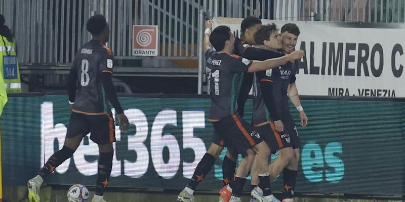 Il Venezia vola: poker all'Avellino! Monza espugna Cesena, Modena ancora ko 3 Il Venezia vola: poker all'Avellino! Monza espugna Cesena, Modena ancora ko