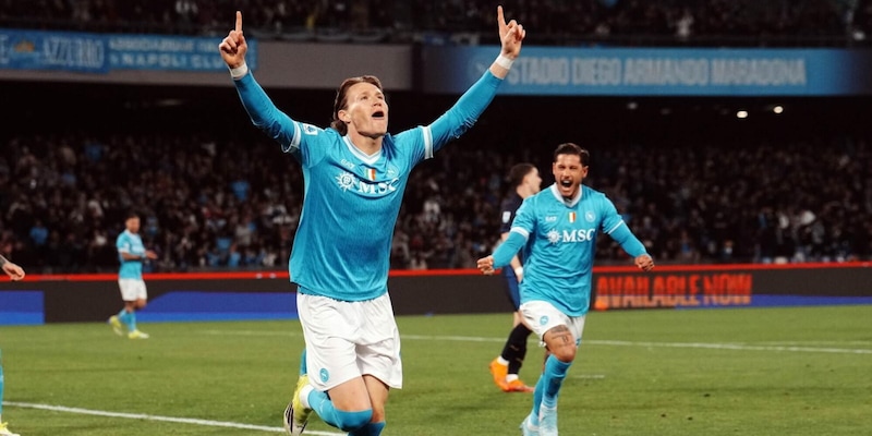 Conte ritrova McTominay: quanto torner&agrave; e quel retroscena prima di Napoli-Roma sul suo rinnovo