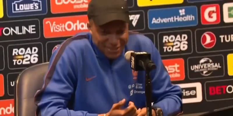 Mbappé si sfoga sulla presunta visita al ginocchio sbagliato: "Fake news" 2 Mbappé si sfoga sulla presunta visita al ginocchio sbagliato: "Fake news"