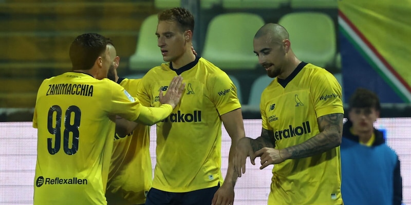 Il Modena torna a vincere: tris playoff e Spezia inguaiato