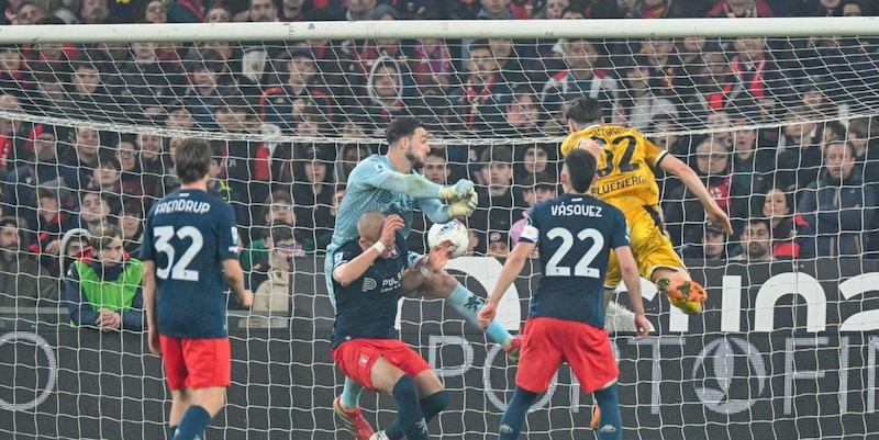 Ekkelenkamp e Davis trascinano l'Udinese: il Genoa di De Rossi resta fermo al palo 4 Ekkelenkamp e Davis trascinano l'Udinese: il Genoa di De Rossi resta fermo al palo