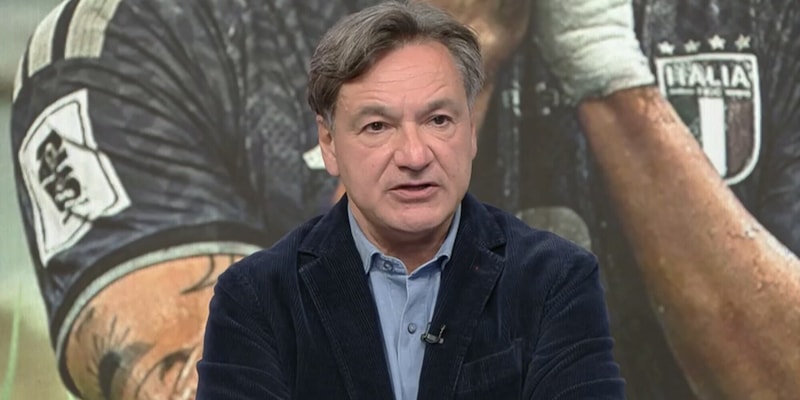 Caressa si sfoga in tv dopo il fallimento dell'Italia: "Mi sembra di vivere un film di fantascienza. Ma come possono restare tutti al loro posto?" 4 Caressa si sfoga in tv dopo il fallimento dell'Italia: "Mi sembra di vivere un film di fantascienza. Ma come possono restare tutti al loro posto?"