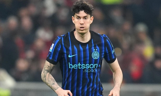 "Ha ammesso l'errore": a Bastoni il premio Rosa Camuna per il valore sportivo. E scoppia la polemica 1 "Ha ammesso l'errore": a Bastoni il premio Rosa Camuna per il valore sportivo. E scoppia la polemica