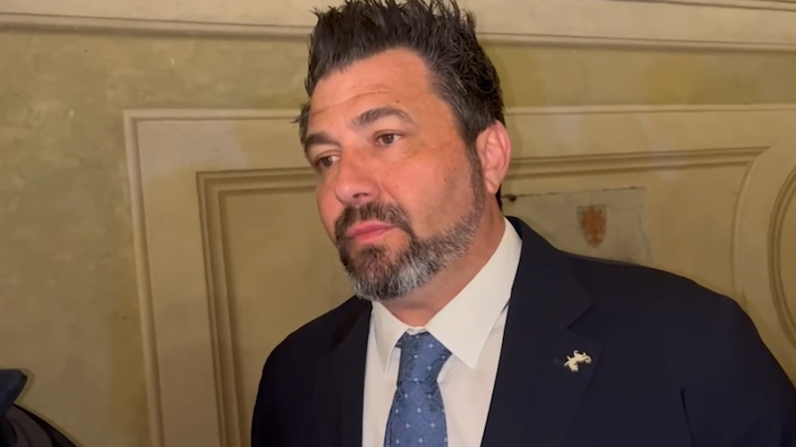 Seba Frey: "La Fiorentina si salverà! Contro l'Inter dovrà giocare senza paura" 4 Seba Frey: "La Fiorentina si salverà! Contro l'Inter dovrà giocare senza paura"