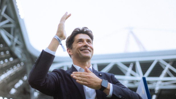 Tacchinardi ridimensiona il Milan: "Ha solo tre grandi giocatori, il Napoli è più forte"