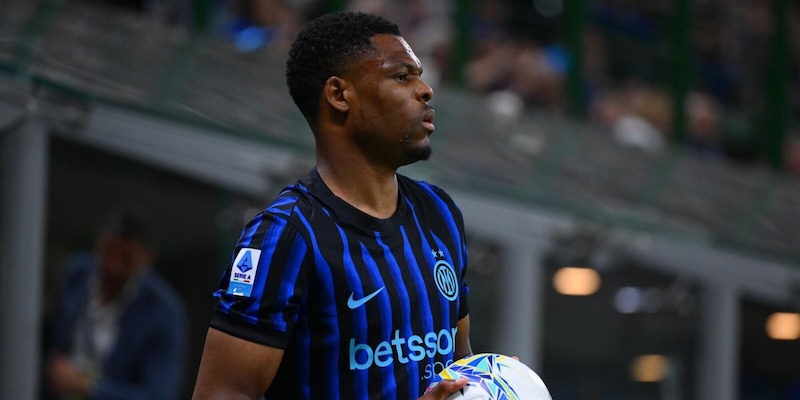 Dumfries e l'addio in estate all'Inter, lui risponde cos&igrave;: "Adesso non penso..."