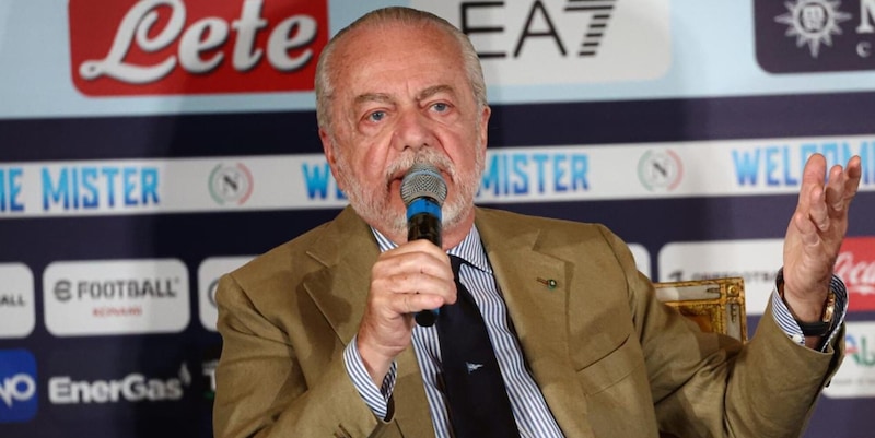 De Laurentiis: “Sembra un attore”. A quale giocatore del Napoli si riferisce? 2 De Laurentiis: “Sembra un attore”. A quale giocatore del Napoli si riferisce?