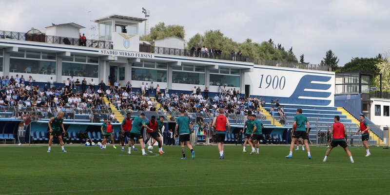 La doppia carica dei tifosi laziali. E oggi ci sar&agrave; il maxischermo a Tor di Quinto