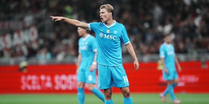 Il Napoli punta tutto su Hoijlund: il &ldquo;gioco dei numeri 9&rdquo; senza Lukaku