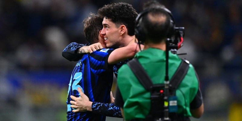 Bastoni al bivio: il fattore fischi, l&rsquo;interesse del Barcellona e l&rsquo;Inter che spara alto