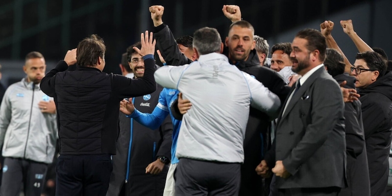 Il Napoli vola e pensa ancora allo Scudetto, missione quasi impossibile ma&hellip;