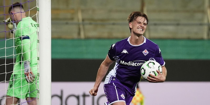 Solomon e Gudmundsson tornano titolari: la Fiorentina pronta per il Lecce