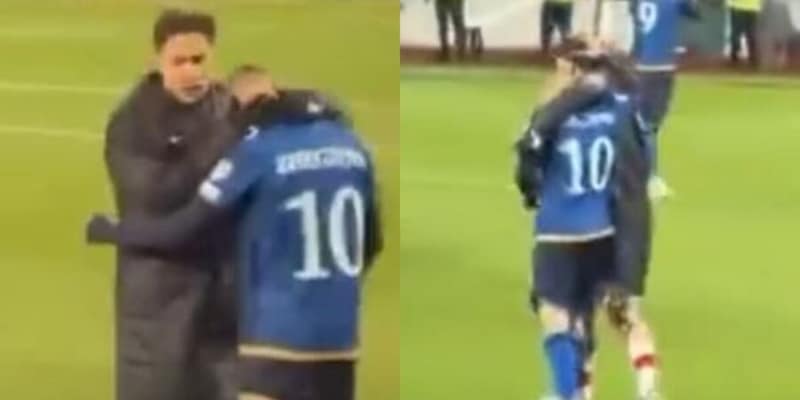 Juve, il gesto da campione di Yildiz: mentre la Turchia festeggia corre dall'amico Zhegrova in lacrime e... 3 Juve, il gesto da campione di Yildiz: mentre la Turchia festeggia corre dall'amico Zhegrova in lacrime e...