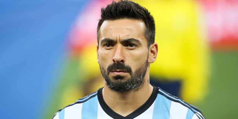 Lavezzi, la lettera commuove Napoli: "Forse torner&ograve;, ero felice. La depressione? Ne sono uscito grazie ai miei figli"