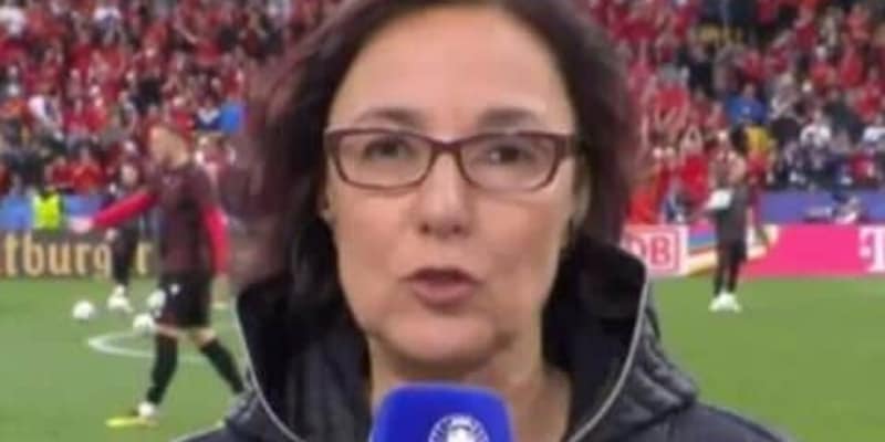 Mondiali 2026, la Rai sceglie Tiziana Alla come prima voce delle telecronache: "Sono orgogliosa ma ci sono ancora tanti pregiudizi" 2 Mondiali 2026, la Rai sceglie Tiziana Alla come prima voce delle telecronache: "Sono orgogliosa ma ci sono ancora tanti pregiudizi"