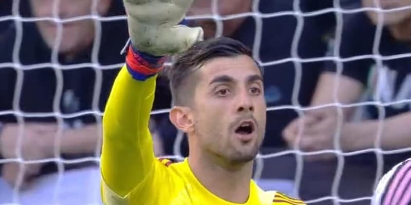 Perin, la sfortuna contro il Genoa: la sorte concede a Di Gregorio una nuova chance 4 Perin, la sfortuna contro il Genoa: la sorte concede a Di Gregorio una nuova chance