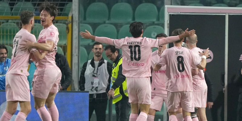 Palumbo e Ranocchia trascinano il Palermo, Avellino ko al Barbera 2 Palumbo e Ranocchia trascinano il Palermo, Avellino ko al Barbera