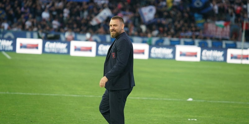 De Rossi esalta il Genoa: "Mi sento tanto felice". Poi il consiglio a Baldanzi