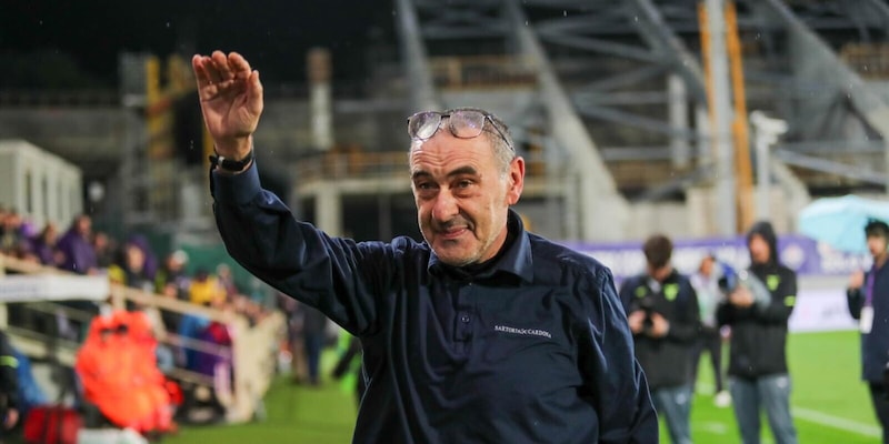 Sarri: "Sconfitta eccessiva. Il mio futuro? Sono poco preoccupato" 2 Sarri: "Sconfitta eccessiva. Il mio futuro? Sono poco preoccupato"