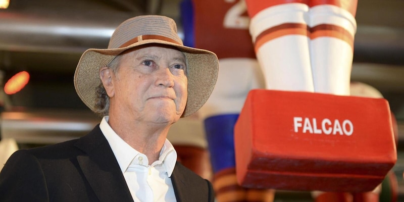 Caos Roma, Falcao punge i Friedkin: "La proprietà deve stare più vicina perché..." 2 Caos Roma, Falcao punge i Friedkin: "La proprietà deve stare più vicina perché..."