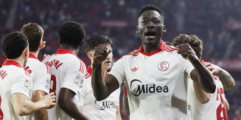 Liga: Atletico Madrid con la testa alla Champions League e ko a Siviglia, Valencia sconfitto a Elche 2 Liga: Atletico Madrid con la testa alla Champions League e ko a Siviglia, Valencia sconfitto a Elche