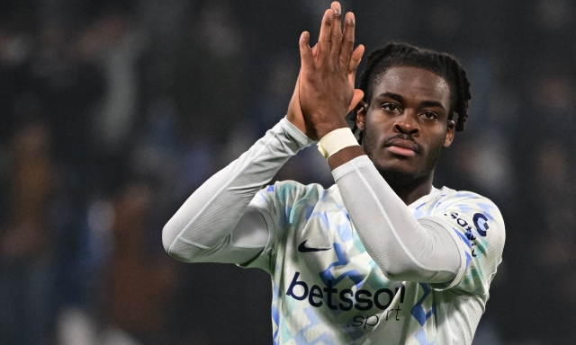 Inter, Bisseck ko fino al Cagliari: è duello per sostituirlo al centro della difesa