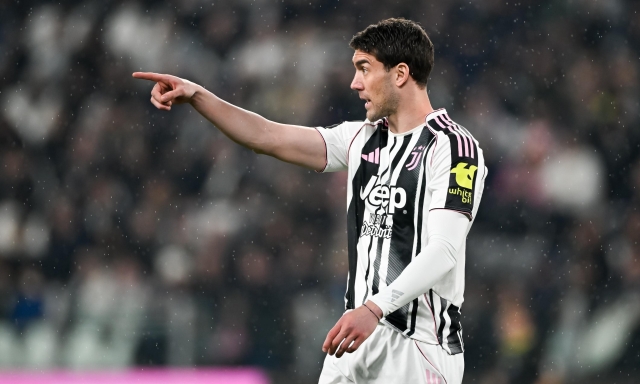 Doppio infortunio per la Juve: problemi al polpaccio per Perin e Vlahovic 2 Doppio infortunio per la Juve: problemi al polpaccio per Perin e Vlahovic