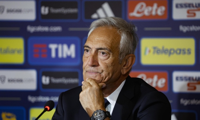 "Se vogliamo bene a questo sport serve chiarezza": la relazione di Gravina su come salvare il sistema calcio 4 "Se vogliamo bene a questo sport serve chiarezza": la relazione di Gravina su come salvare il sistema calcio