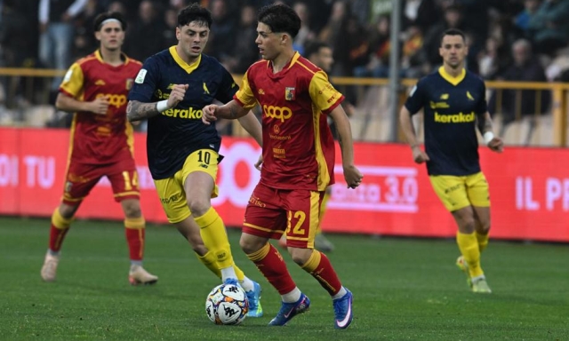 Catanzaro avanti due volte, ma il Modena lo riprende: Mendes al 95' firma il 2-2 2 Catanzaro avanti due volte, ma il Modena lo riprende: Mendes al 95' firma il 2-2