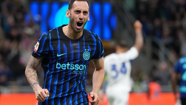 Inter-Como, le pagelle: Calhanoglu, classe da 8,5. Diego Carlos sonnecchia: 5