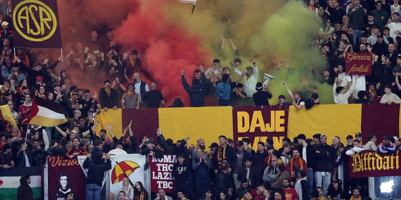 La Roma sogna la Champions: spunta l&rsquo;idea maxischermo contro il Verona