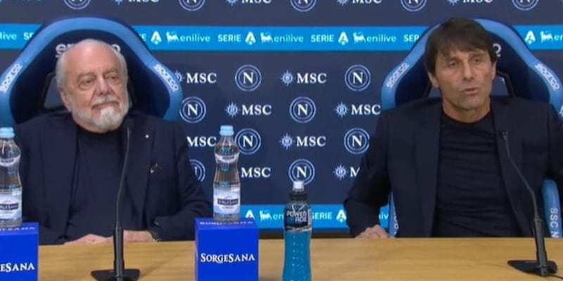 Il Napoli saluta Antonio Conte: è ufficiale il suo addio al club di De Laurentiis 3 Il Napoli saluta Antonio Conte: è ufficiale il suo addio al club di De Laurentiis