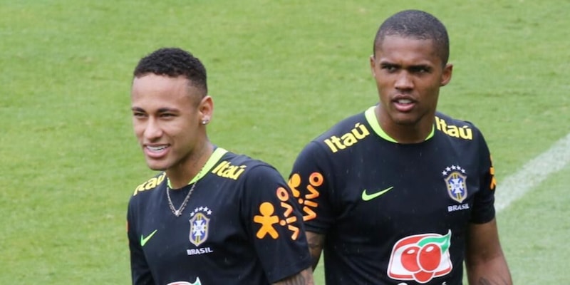 Douglas Costa sul Brasile di Ancelotti: "Ha le qualità per vincere il Mondiale. Una finale con l'Argentina..." 3 Douglas Costa sul Brasile di Ancelotti: "Ha le qualità per vincere il Mondiale. Una finale con l'Argentina..."