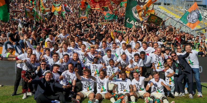 Che festa a Venezia per la Serie A: mago Stroppa, &egrave; la quarta promozione!