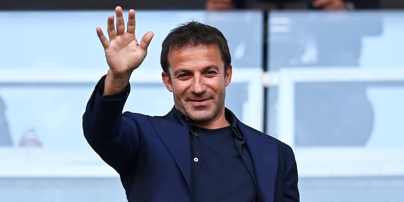 Del Piero alla Continassa: foto e autografi con i tifosi! Ecco perch&eacute; la leggenda Juve &egrave; stato al JTC