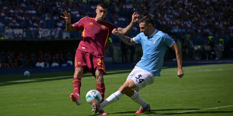 Roma-Lazio e la corsa Champions domenica alle 12.30, &egrave; ufficiale: tutti gli orari della penultima giornata di Serie A