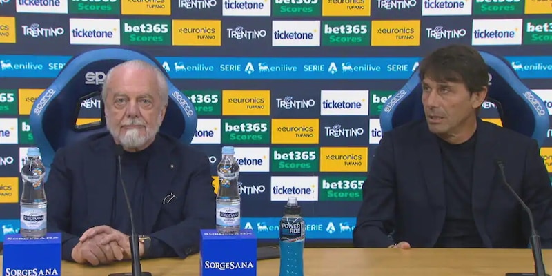 Conte, addio Napoli in diretta con De Laurentiis. "L'Italia ha i soldi per Guardiola?" 3 Conte, addio Napoli in diretta con De Laurentiis. "L'Italia ha i soldi per Guardiola?"