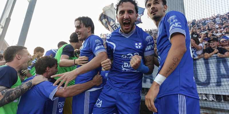 Play Off Serie C, il Brescia batte la Salernitana e vola in finale 2 Play Off Serie C, il Brescia batte la Salernitana e vola in finale