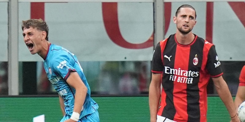 Il Milan perde al Meazza contro il Cagliari e manca clamorosamente la qualificazione in Champions all'ultima giornata 4 Il Milan perde al Meazza contro il Cagliari e manca clamorosamente la qualificazione in Champions all'ultima giornata