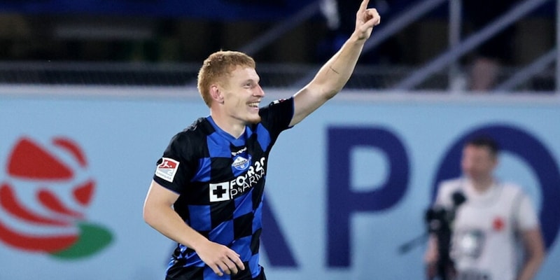 Paderborn promosso in Bundesliga: Wolfsburg battuto ai supplementari, retrocessione dopo 29 anni! 2 Paderborn promosso in Bundesliga: Wolfsburg battuto ai supplementari, retrocessione dopo 29 anni!