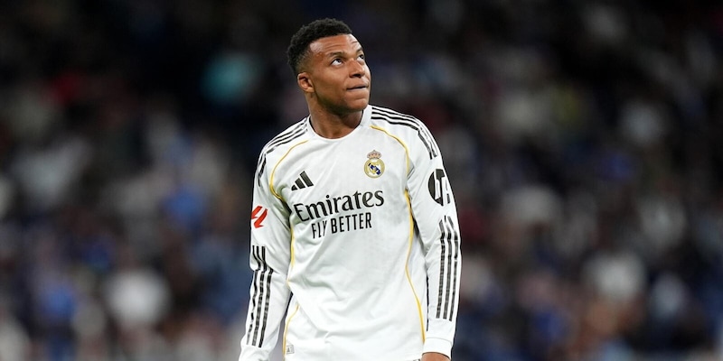 Il Real Madrid torna alla vittoria, ma quanti fischi per Mbapp&eacute;!