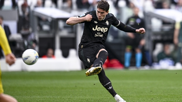 Vlahovic gol, ma il rinnovo? Dopo 5 incontri la trattativa è ferma: i motivi