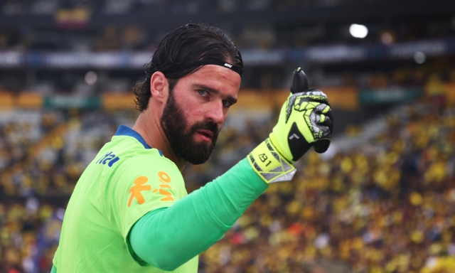 Juve, la pista Alisson si complica: il Liverpool vuole tenerlo. Idea Mamardashvili per i bianconeri