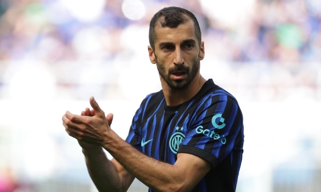 Inter, Chivu ha convinto Mkhitaryan: addio al calcio rinviato, resta fino al 2027 con ingaggio ridotto 3 Inter, Chivu ha convinto Mkhitaryan: addio al calcio rinviato, resta fino al 2027 con ingaggio ridotto